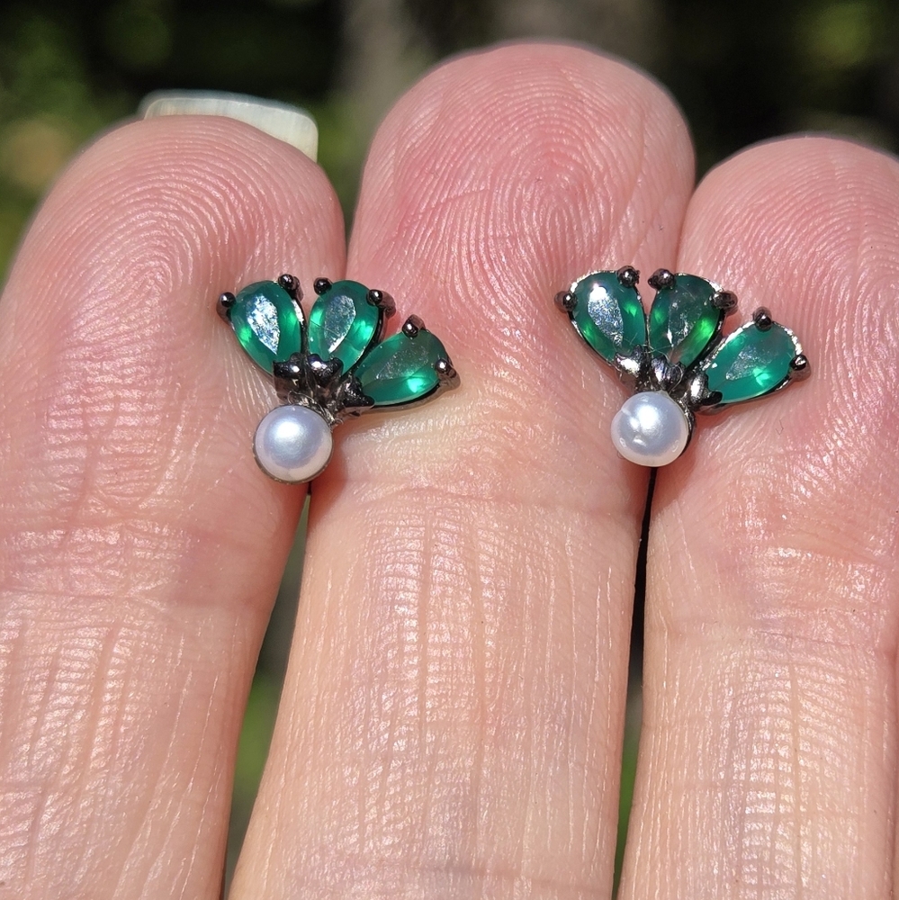 Natural Pearl & Green Onyx 3k Each Gemstone Sterling & Rhodium Earrings - Picture 7 of 9